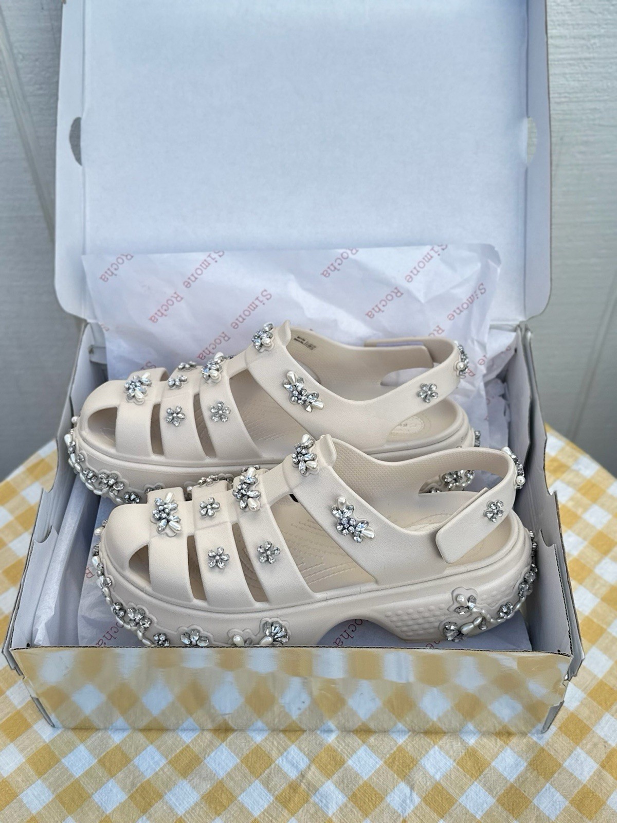 Simone Rocha x Crocs Stomp Fisherman Sandals in Stucco 42/43 (US Women’s 11)