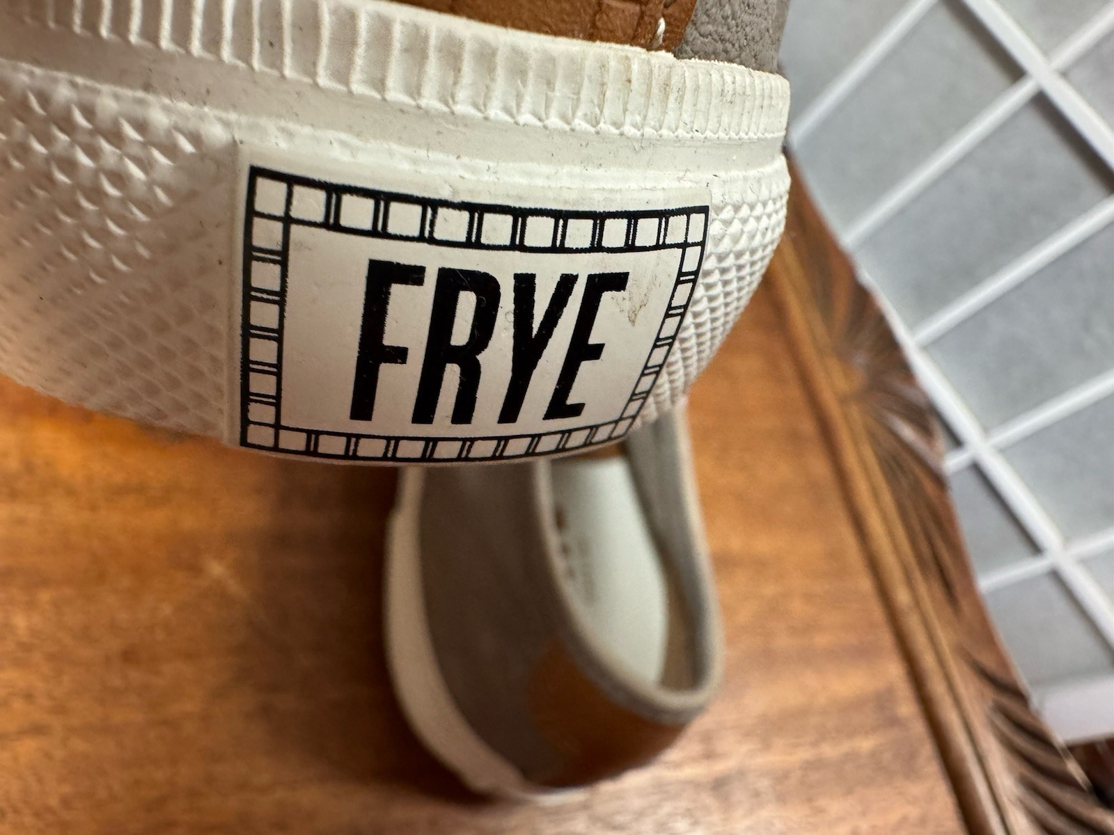 Frye, Woman, Tennis shoes, Gray-Brown, Size 7, Leather, Lace Up.!