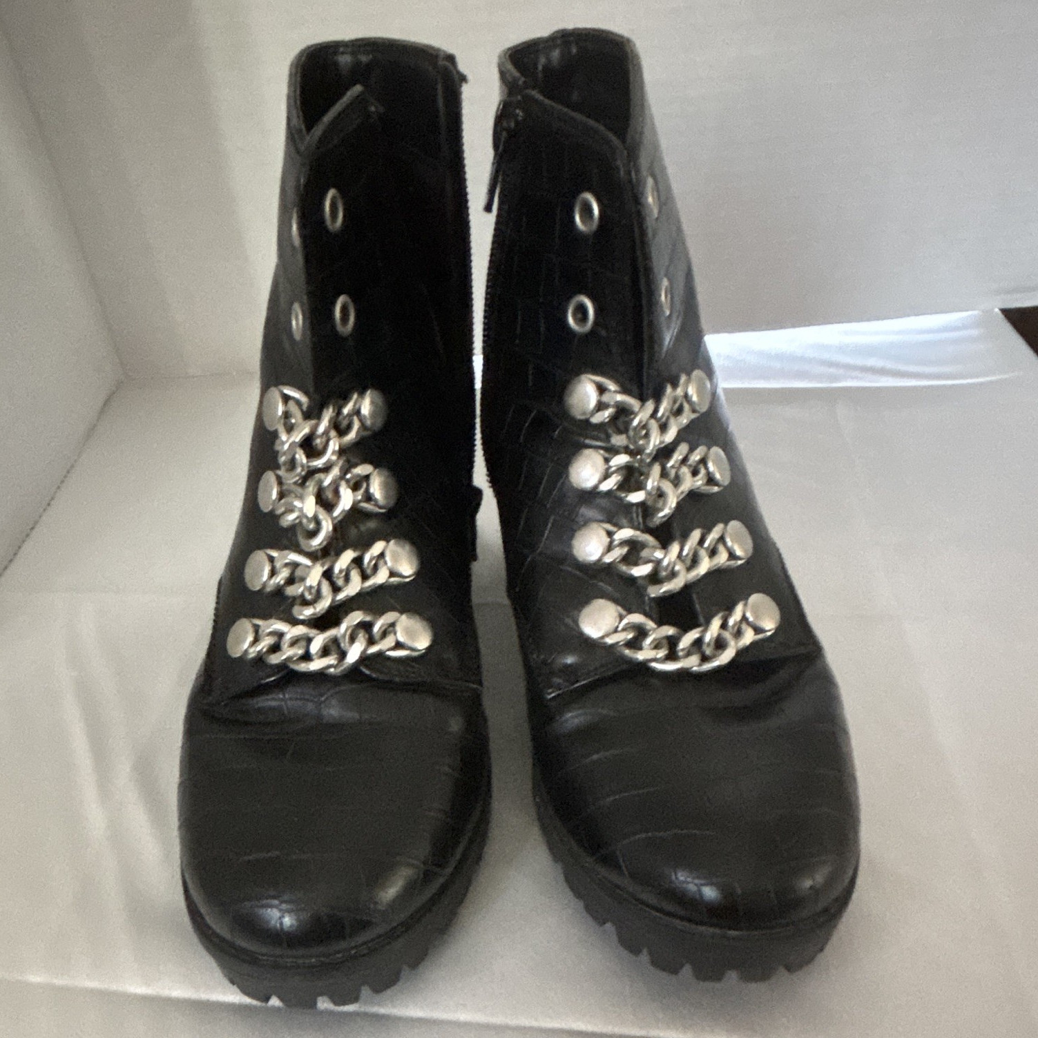 Women’s Black Croc Faux Leather obvi sugar Bootie Side Zip Chain US 8M