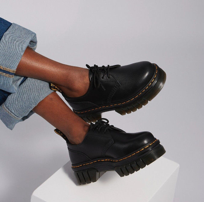 DR. MARTENS AUDRICK NAPPA LEATHER PLATFORM DERBYS/ OXFORD MSRP$190 UNISEX