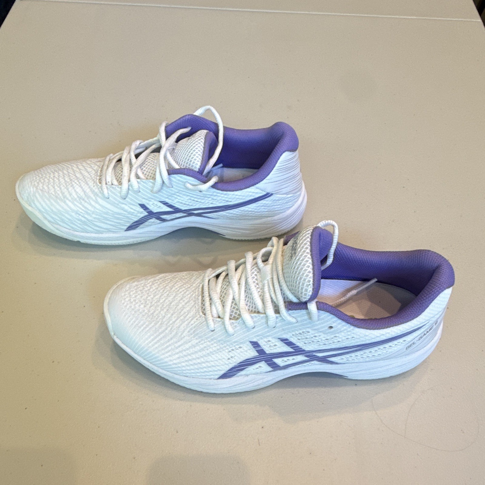 ASICS Women’s Low Top Lace Up Athletic Sneaker White/Purple Solid 1042A211