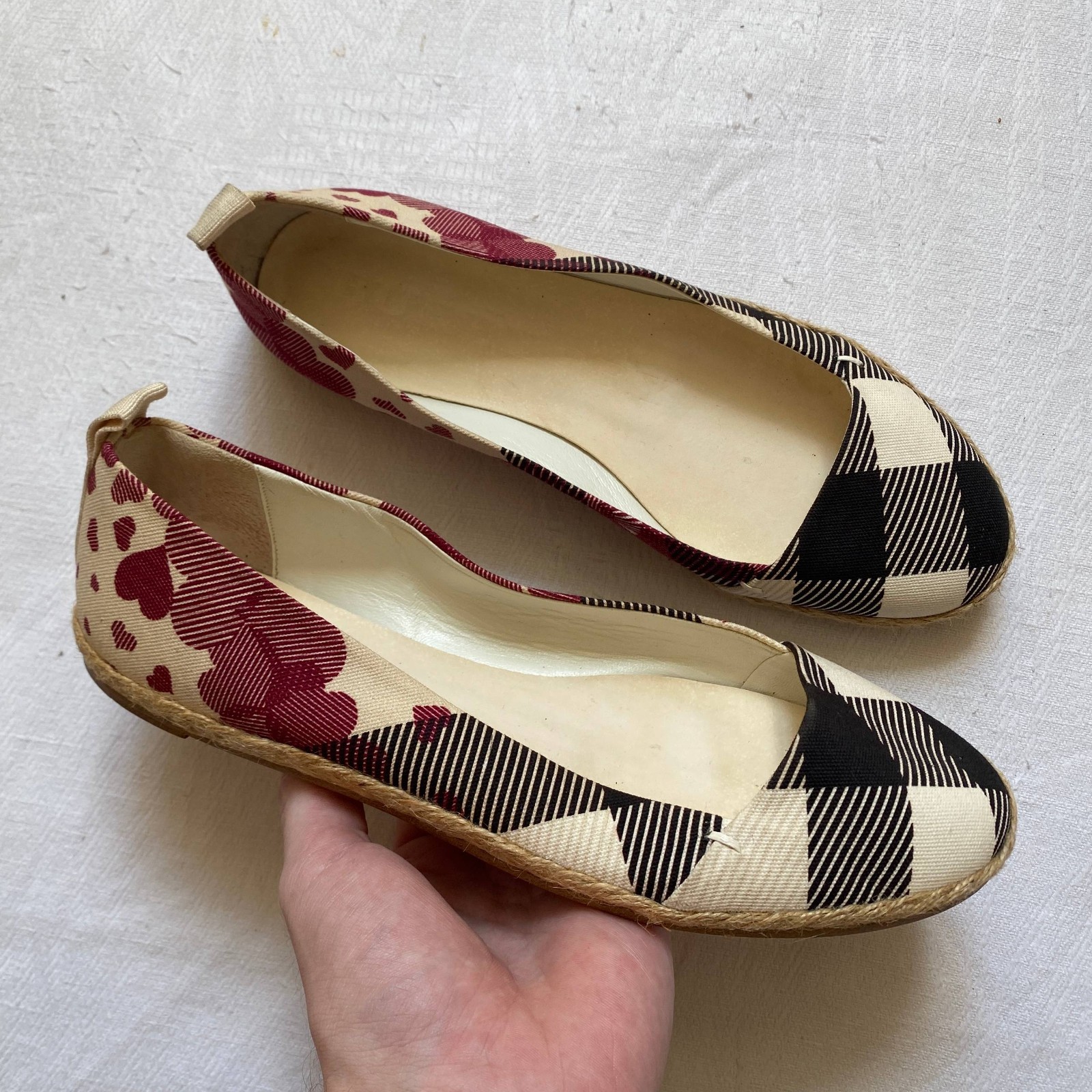 Burberry Heart Nova Check Pattern Printed Espadrille Canvas Flats sz us 8 eu 38