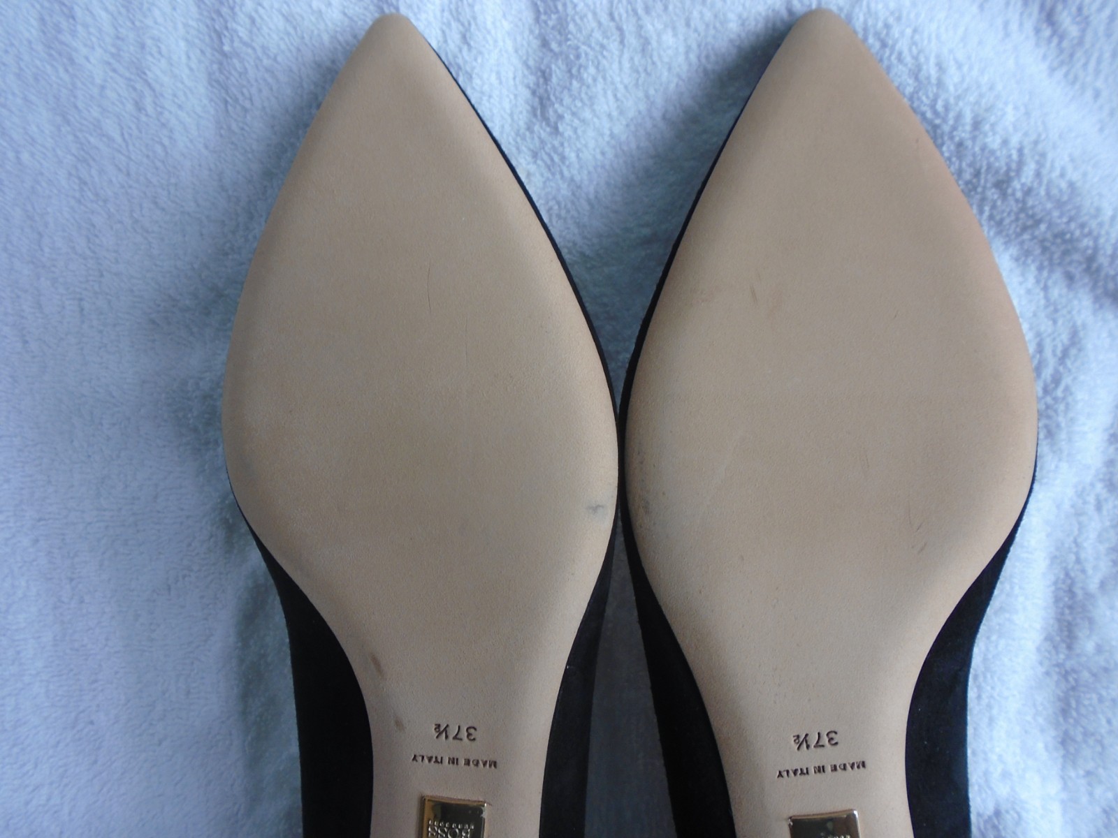 HUGO BOSS Black Suede Leather Munich 35 Pumps Heels Made in Italy Women’s 7.5 US