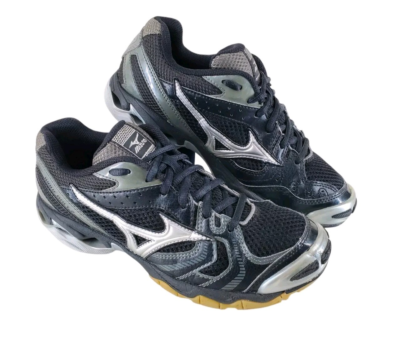 Mizuno Wave Bolt 2 Shoes Womens 8 Black Silver Running Athletic Gym