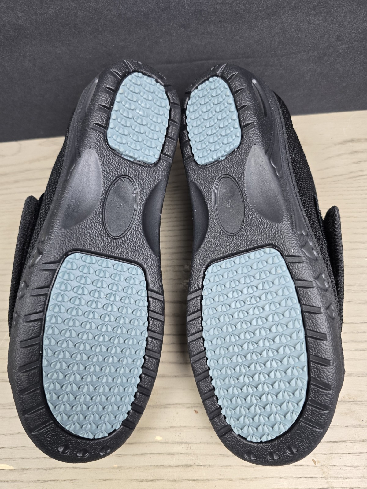 Gmedonm Adjustable Diabetic Lightweight Non-Slip Black Shoes Size 8.5 KJ228