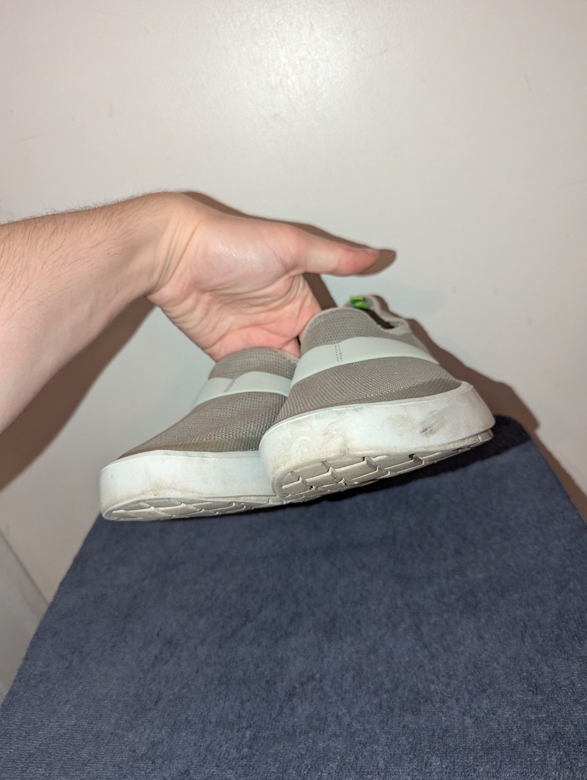 Oofos OOmg eeZee Recovery Low Slip On Shoes Womens Size 8 Gray Comfort