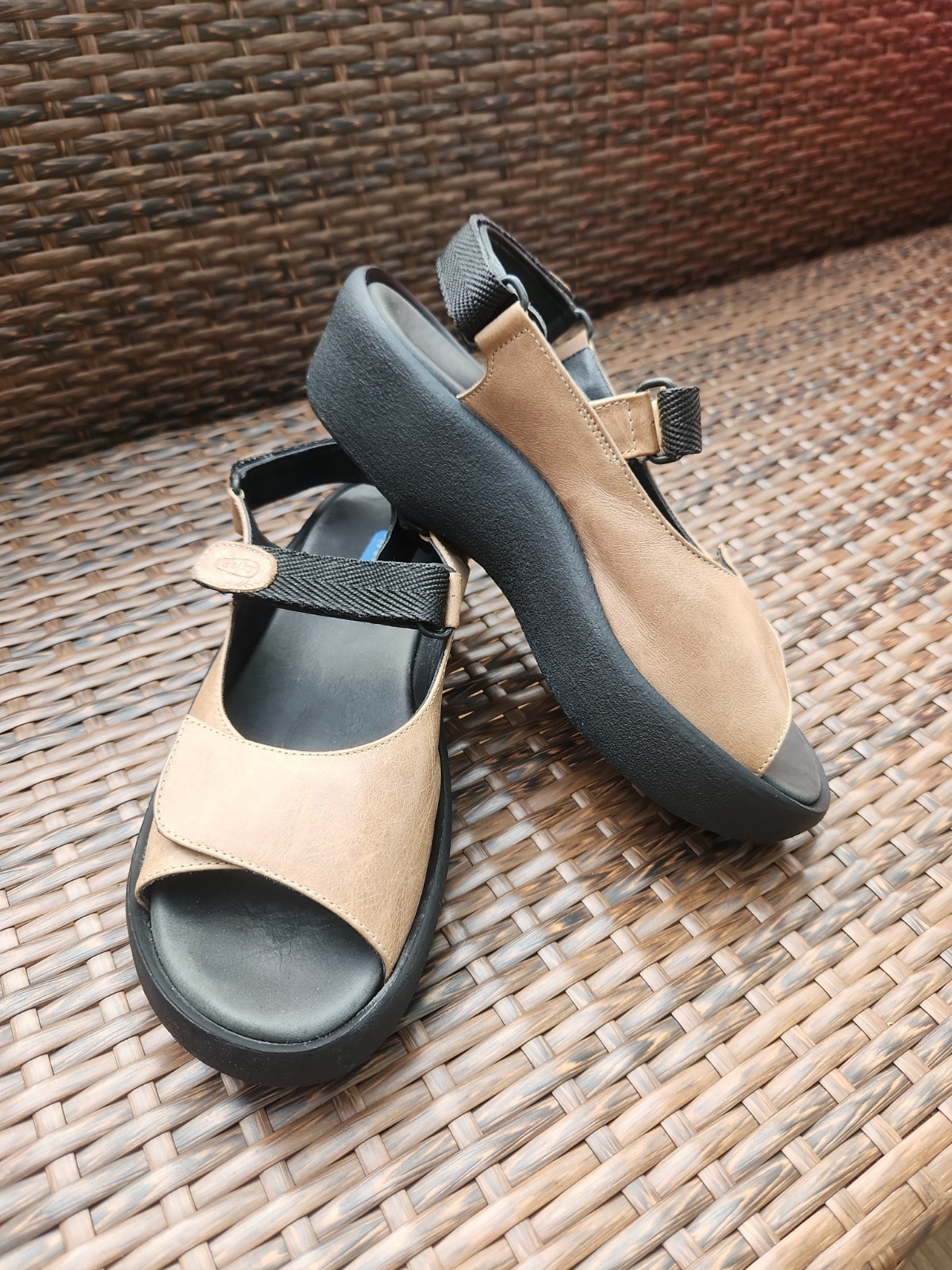 Wolky JEWEL Sandal Tan Brown Smooth Leather Sz EU 39 US 8.5 Comfort Walking Shoe