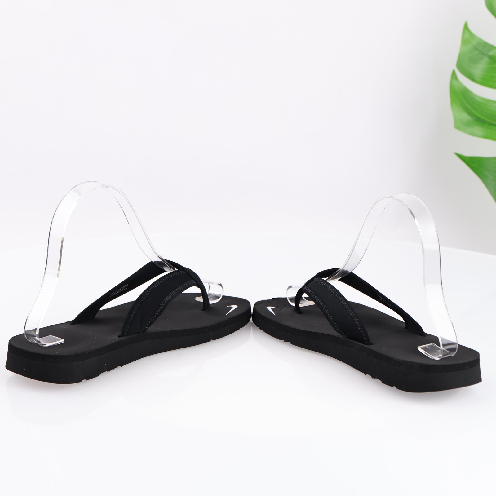 Nike Womens Celso Sandals Size 6 Black Foam Thong Flip Flop Casual Pool Slides