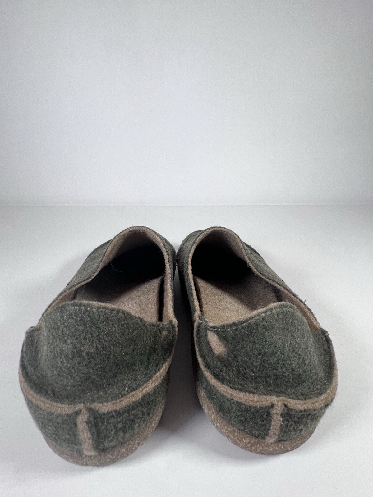 Taos Wool Clogs Unisex Mens 9 Womens 11 Olive Green Slippers 42