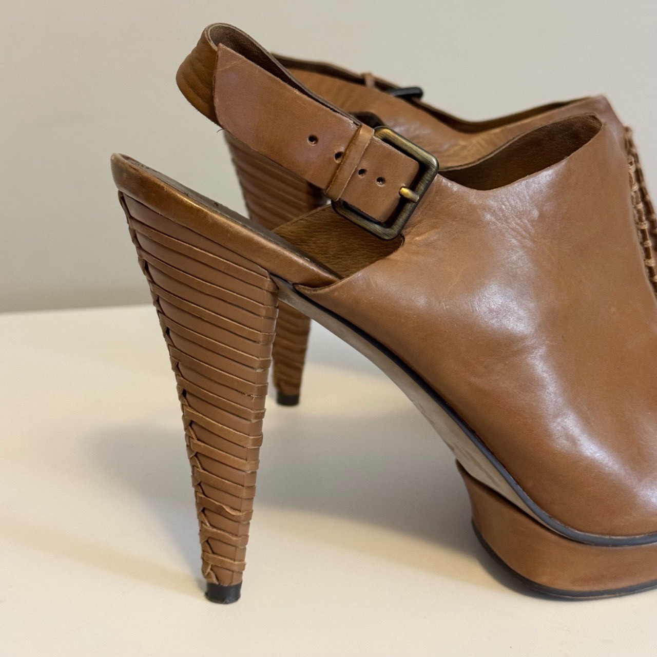B Makowsky Peep Toe Heels Size 10 M Brown Ankle Strap Casual Workwear Versatile