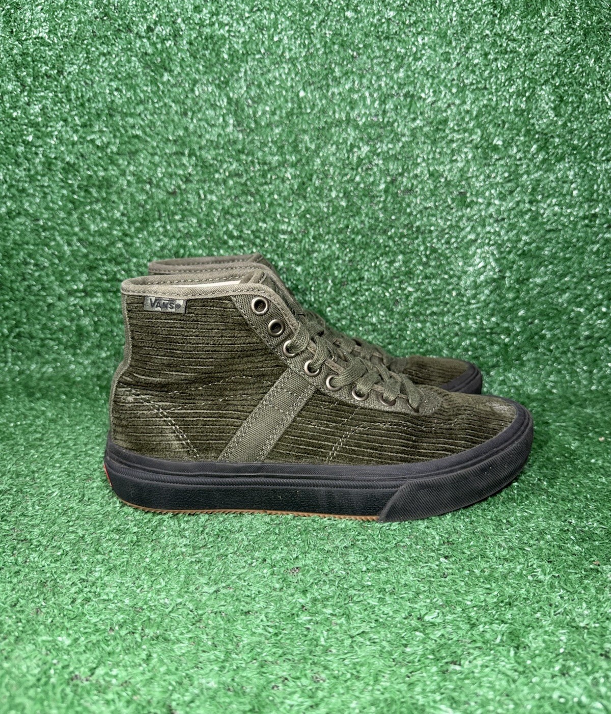 Vans Womens Size 5.5 Gilbert Crockett Green Corduroy Casual Shoes Skate Sneakers