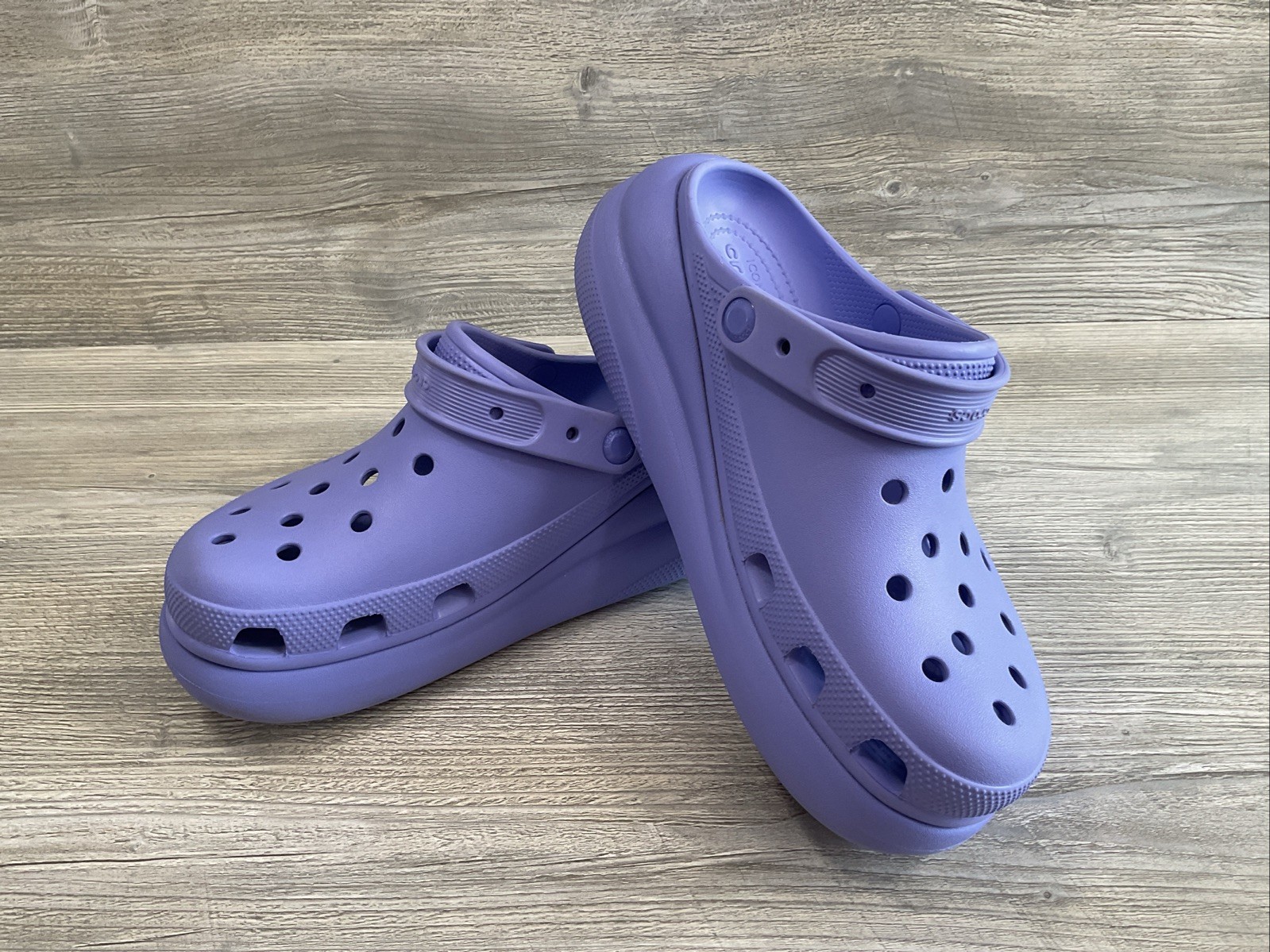 Crocs Womens Classic Crush Platform Chunky Purple lavender Clog 207521 Size 10