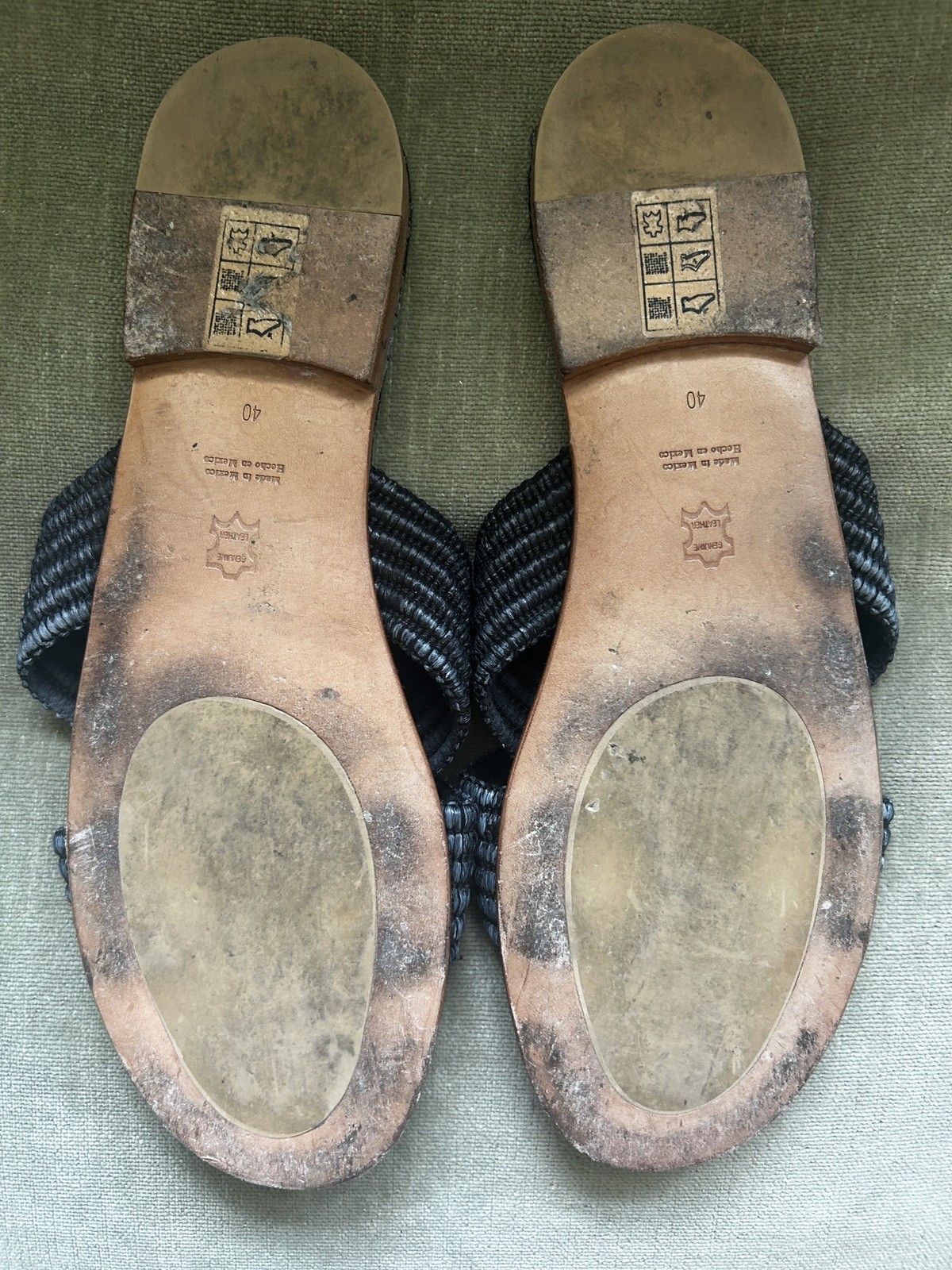 Jenni Kayne Black Raffia Crossover Slides Sandals Size 40