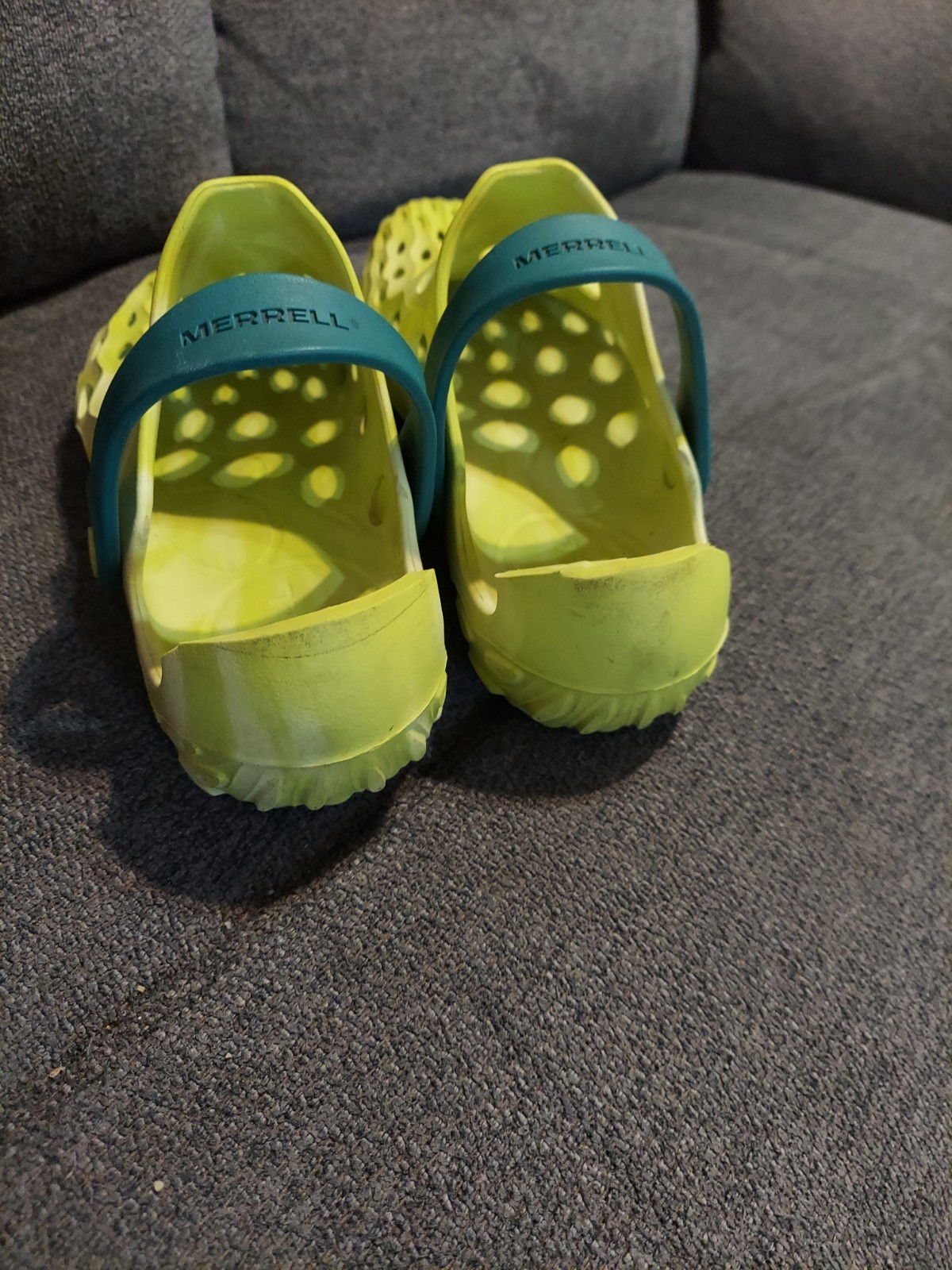 Merrell Women’s Hydro Moc Hi Viz Yellow Size 7 EVA Foam Shoes Sandals Pool