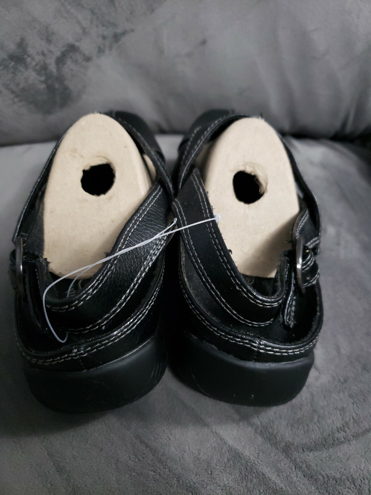 Easy Street Womens Size 7 wide man made Leather Upper Sling back flat comfort