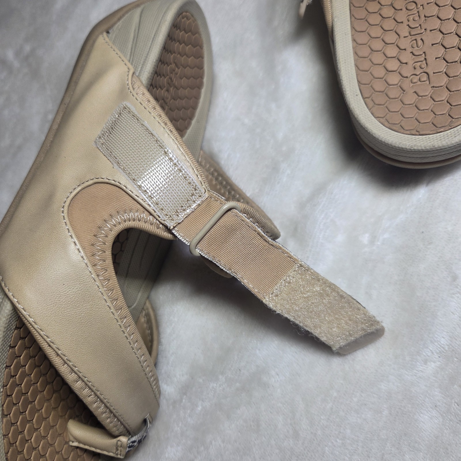 Baretraps Womans Deserae Slide Sandal Deserae Slide Sandal Arch support Size 9.5
