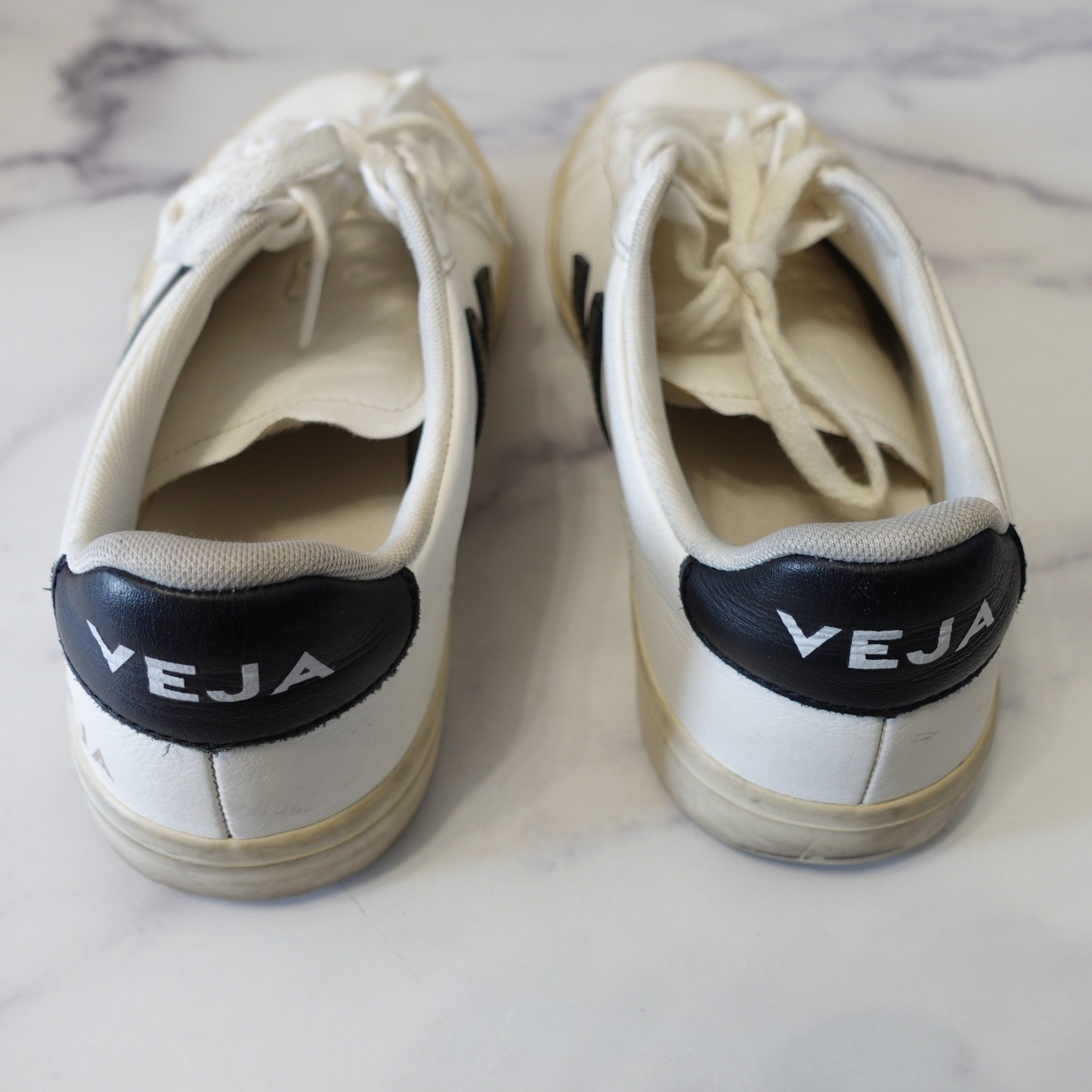Veja Esplar Leather Sneakers Womens 8 White Black Low Top Lace Up Minimalist