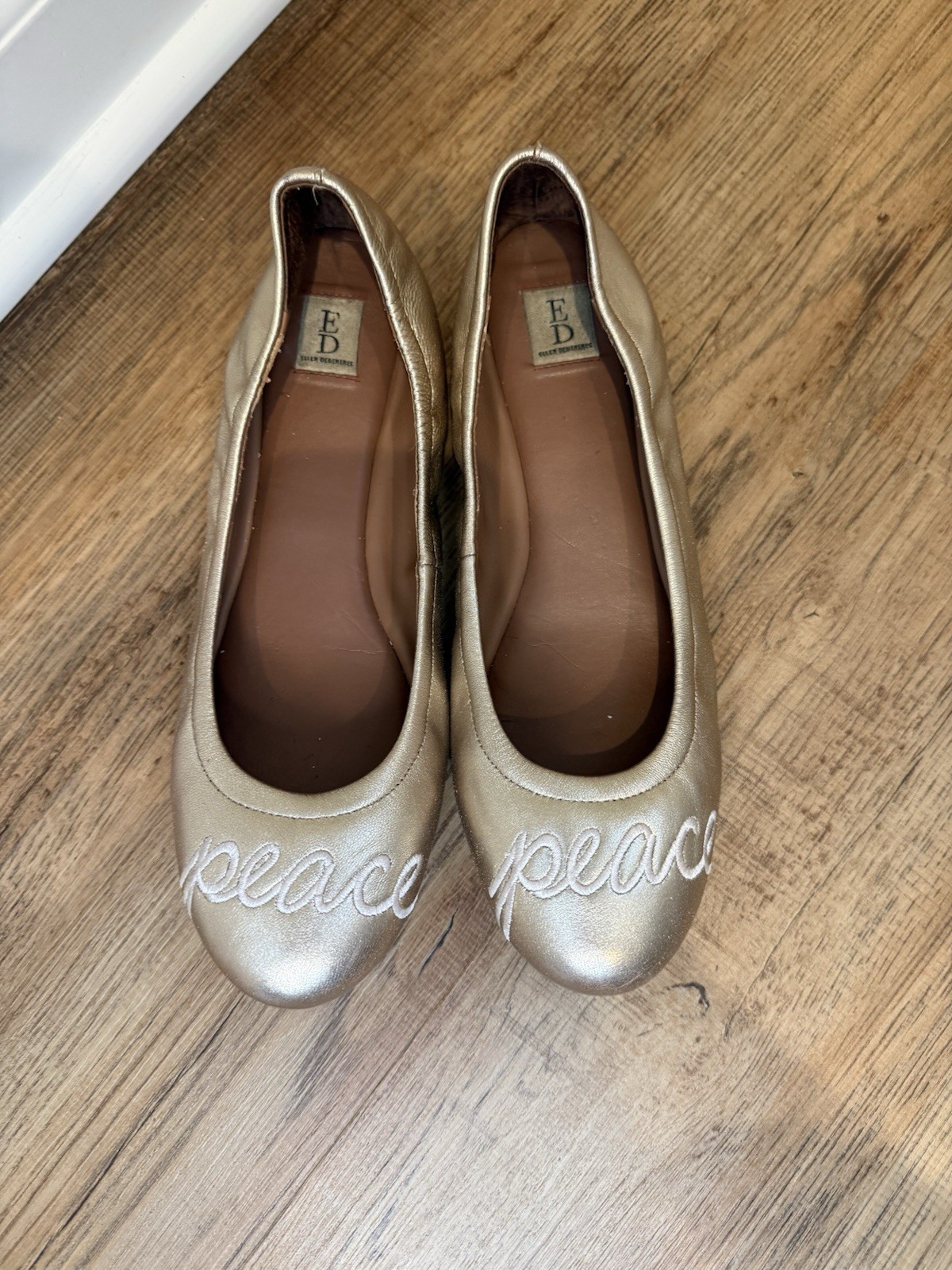 ED Ellen DeGeneres Gold Ballet Flats Embroidered Peace Love Women’s Slip-On 7.5