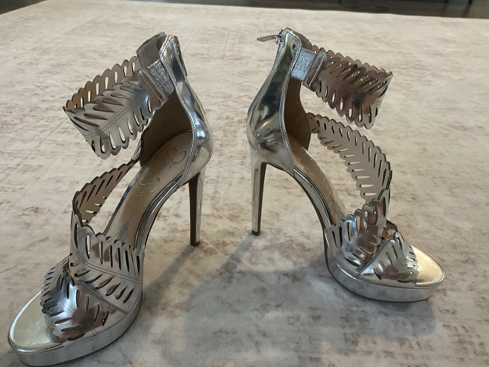 Jessica Simpson Azure Silver Metallic Platform Heels Open Toe Zip 7