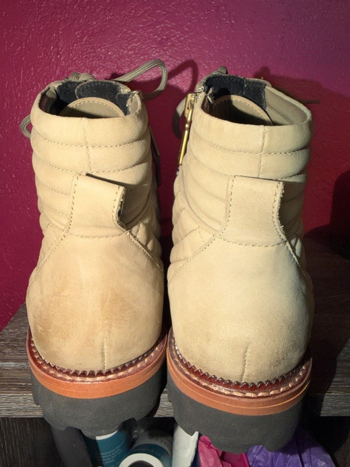 Blondo “Helen” Taupe Quilted Lace-Up Ankle waterproof lug Boot. Sz 11