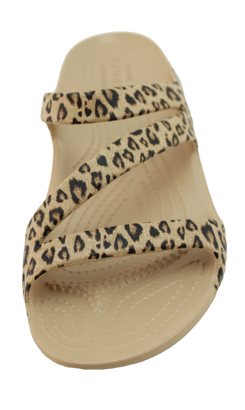 New CROCS Women’s Size 6 Kadee II Leopard Croslite Strappy Sandals