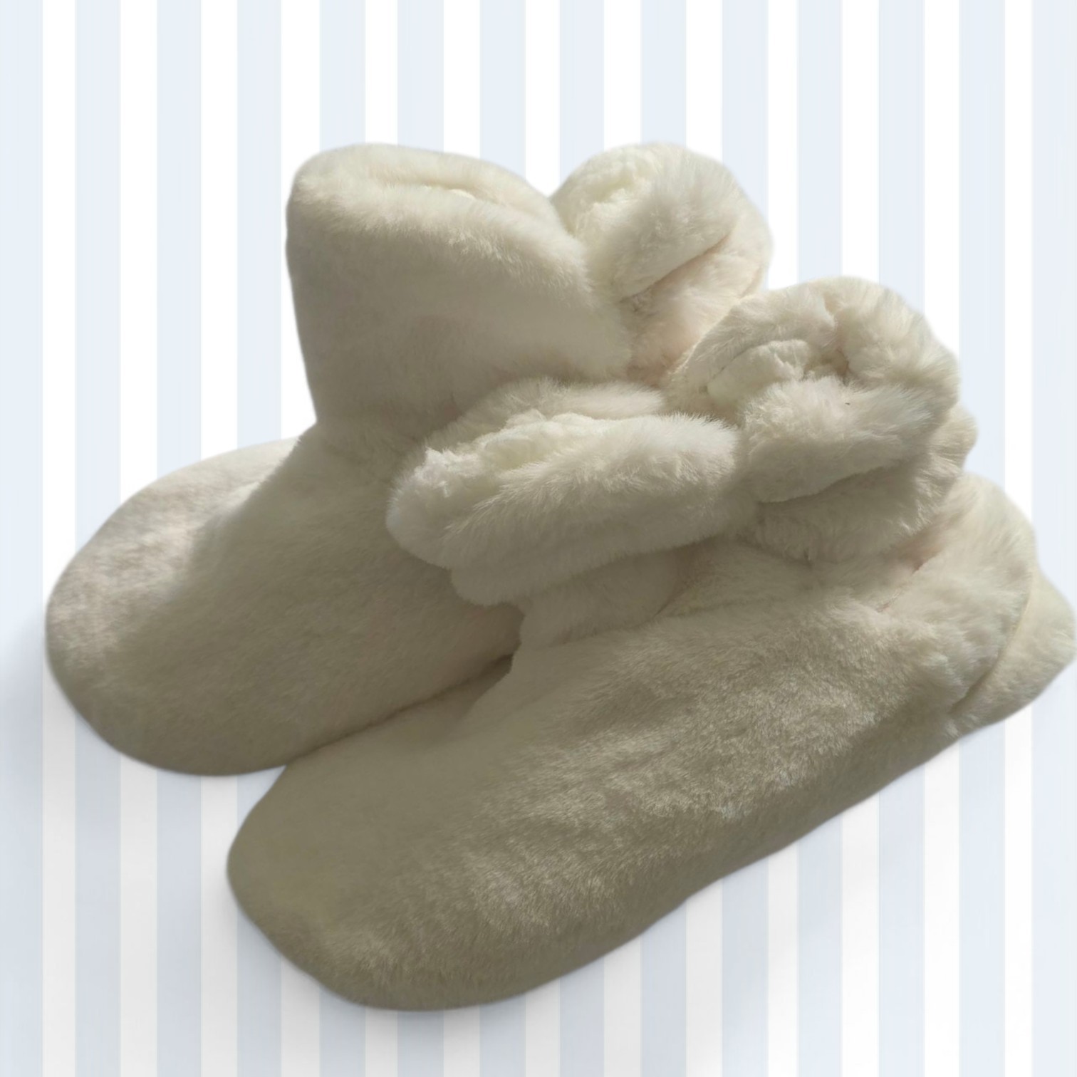 White Auden Slipper Boots M/L 8-10 New w/ Tags