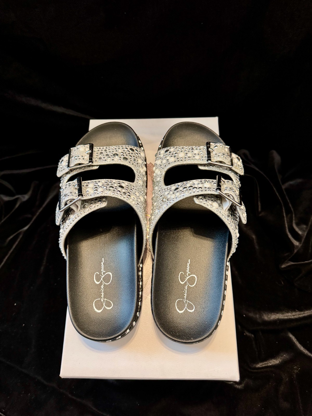 Womens Jessica Simpson Cyraline Rhinestone Silver Slip On Sandals slides Size 7