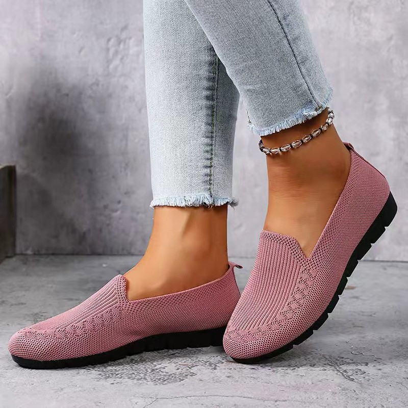 Women’s Knit Loafers Lightweight Anti Slip Flat Shoes for Daily Casual Wear.
