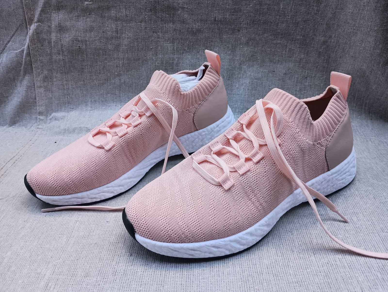 Antonio Melani Lia Ann Salmon Pink Knit Sneakers Comfort Walking Run Shoes 7.5M