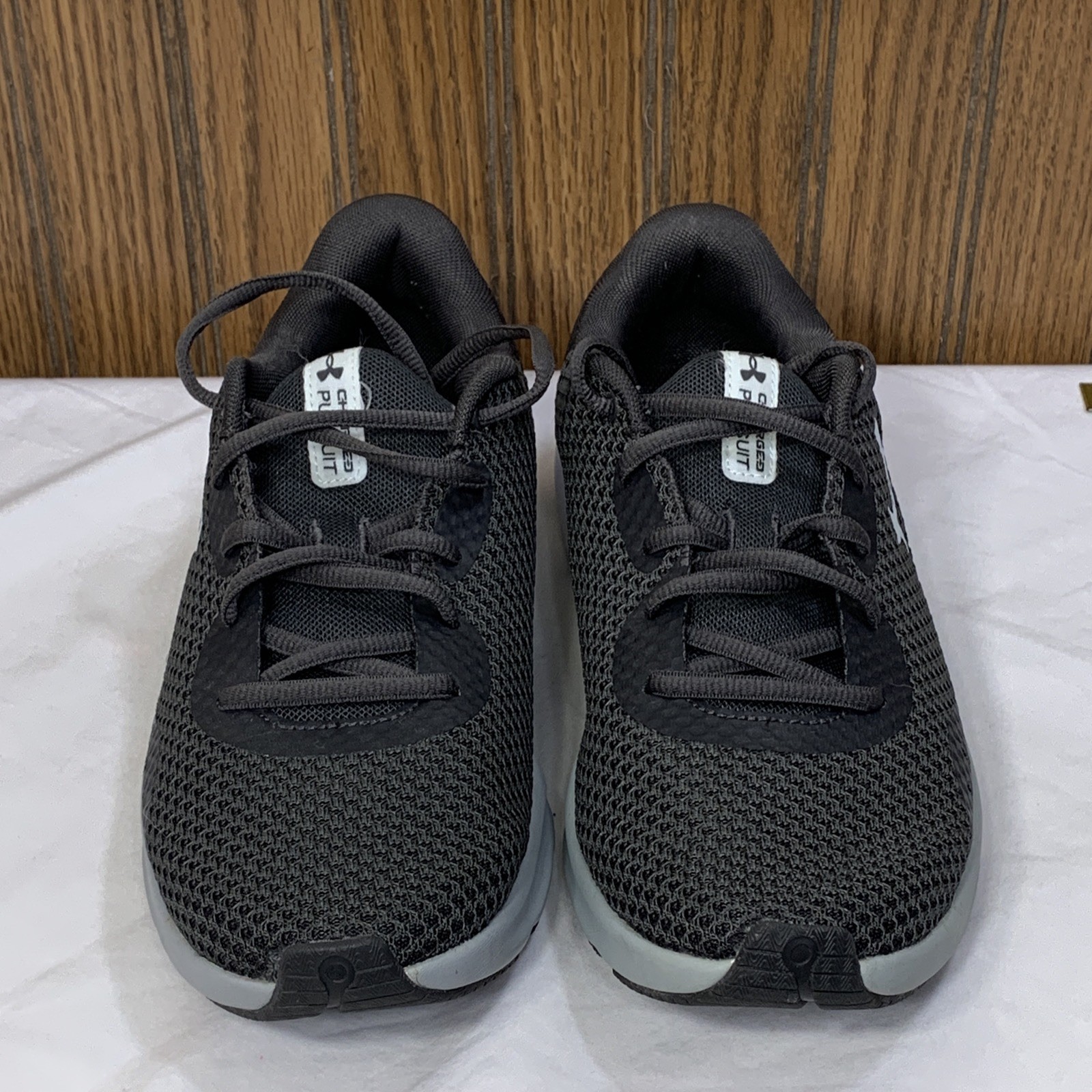 Under Armour Women CHARGED ASSERT Grey Running Shoes Size 8.5 Deluxe Foam
