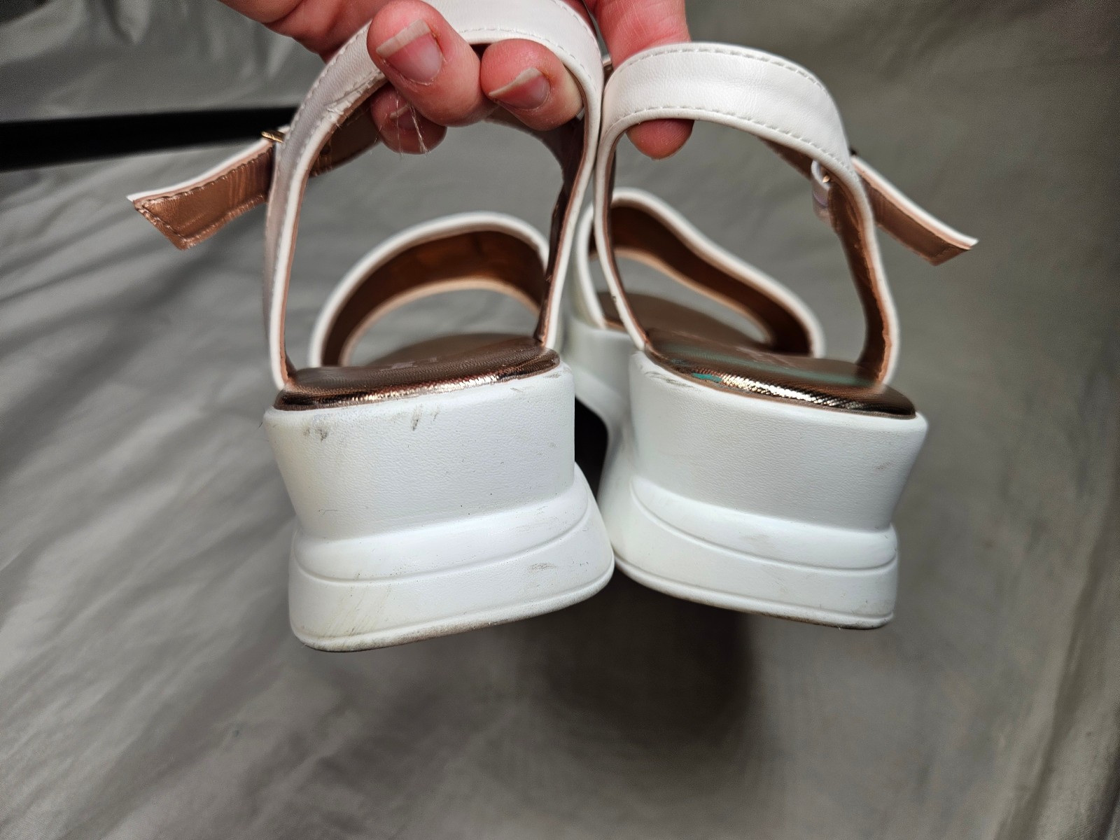 Juicy Couture Sandals Womens 10 White Rose Gold Tennis Club Lightweight Chunky