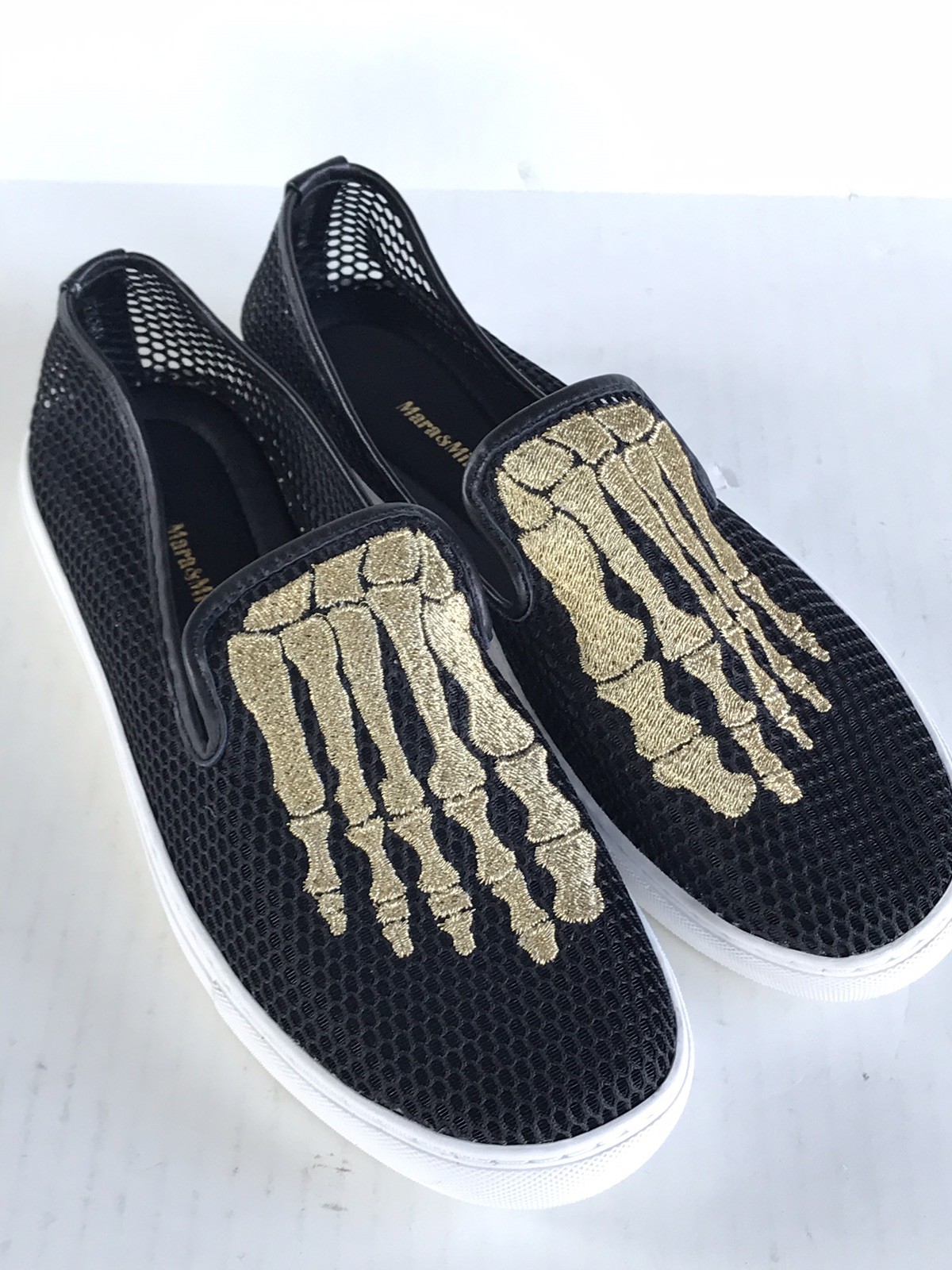 Mara & Mine Womens Size 10 Jem Skull Mesh Sneaker Black Gold Embroidery
