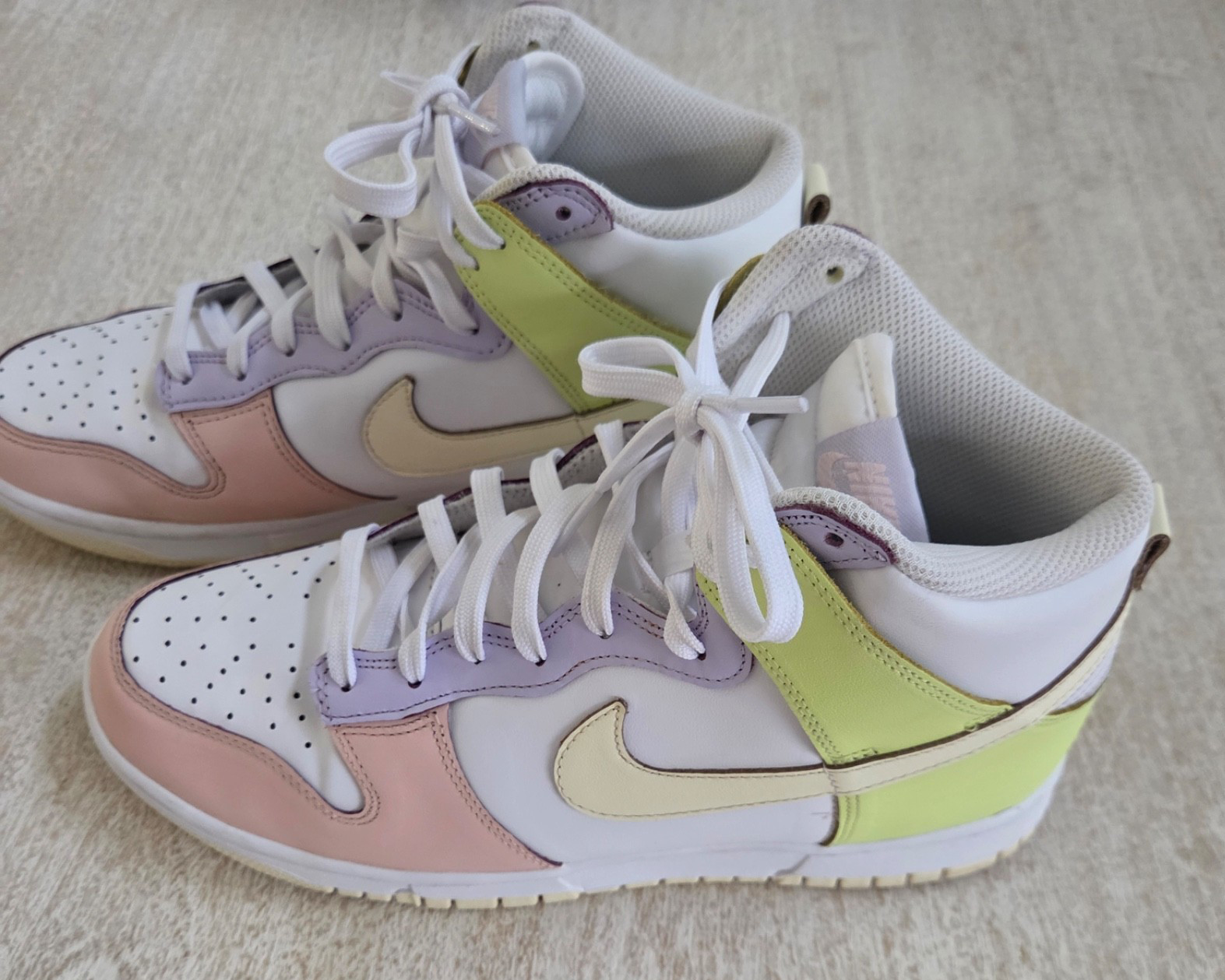 Nike Dunk High Cashmere Lemon Twist Shoes / Size US Size 9 / Excellent