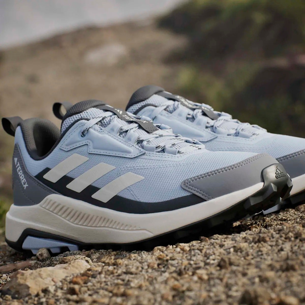 ADIDAS WOMEN’S 8 TERREX ANYLANDER JR6606 BLUE WHITE NIB