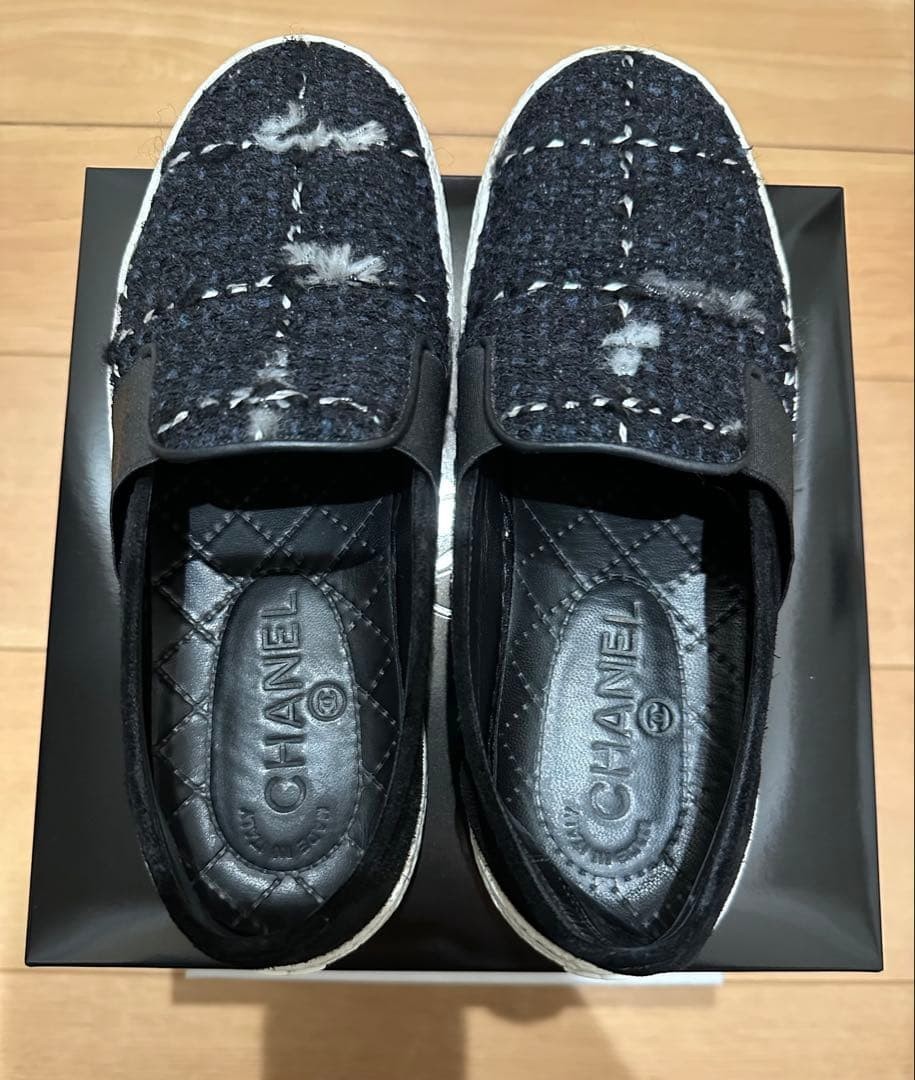 CHANEL 2016 Slip on Black Silver Tweed Suede CC Logo Sneaker USED Auth #S3512
