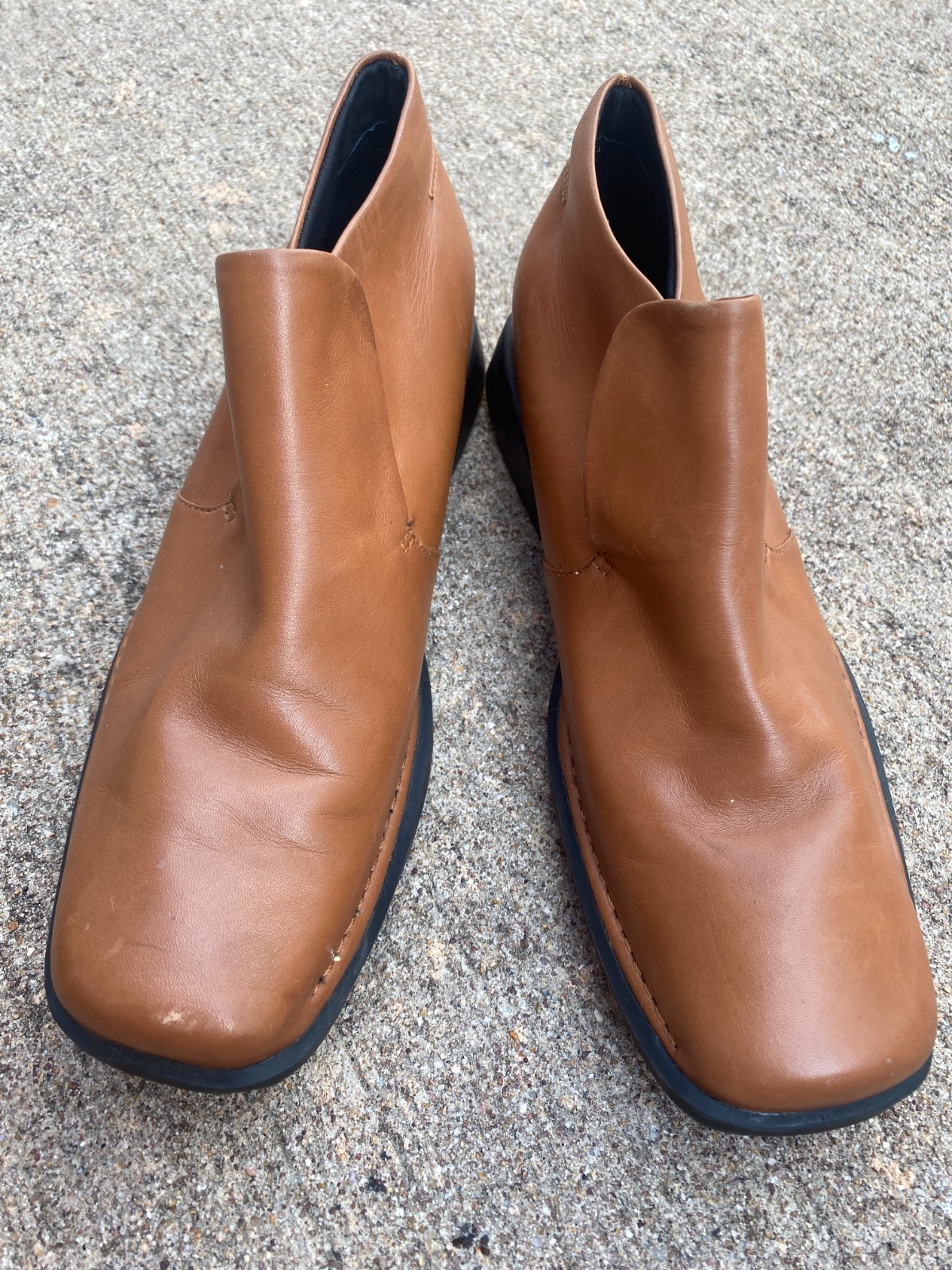 Women’s Rockport Brown Leather Pull On Ankle Boots, Size 6
