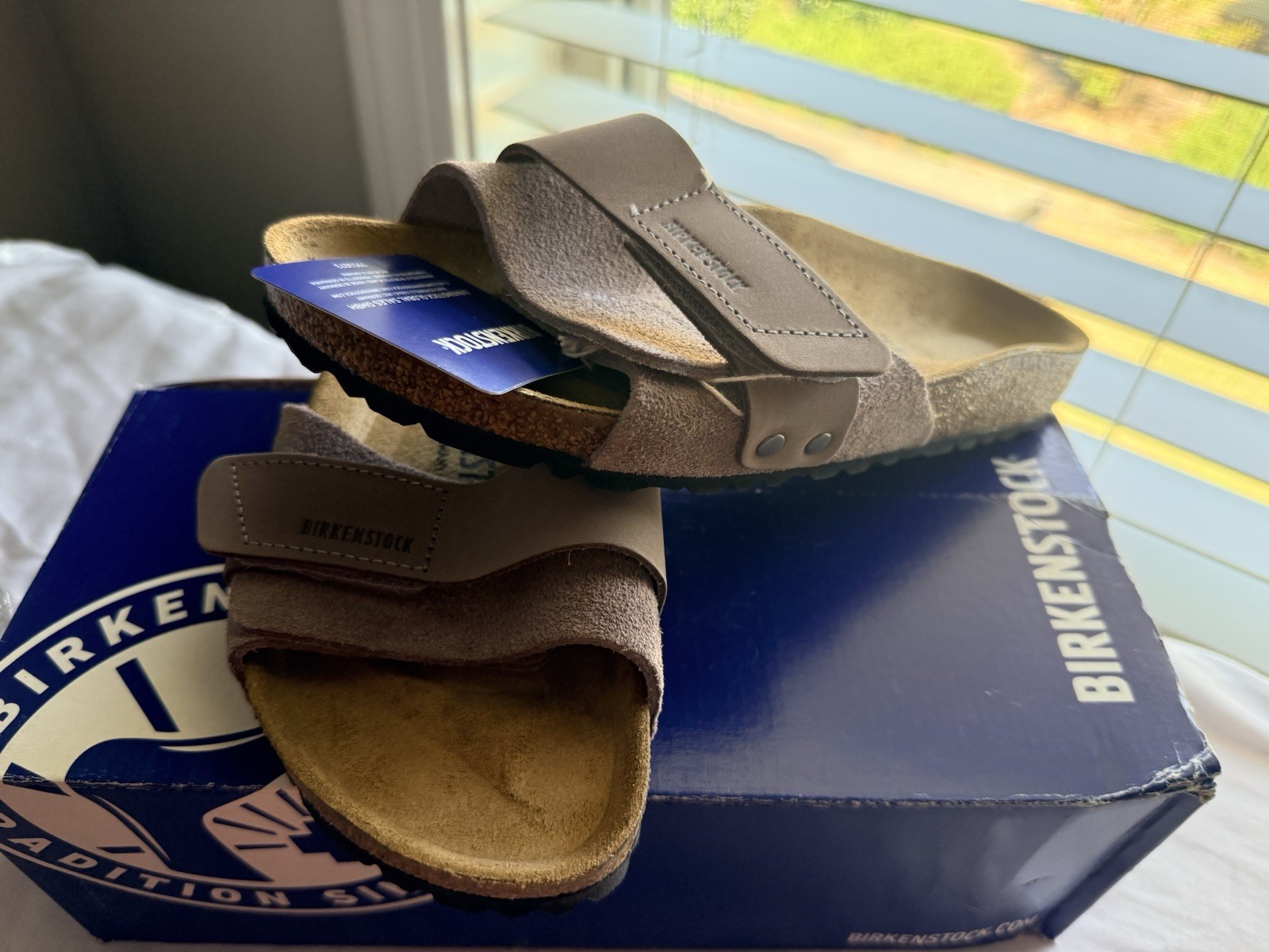 Birkenstock Oita Womens Size 7 EU 38 Narrow Sandals Single Strap Purple Brown