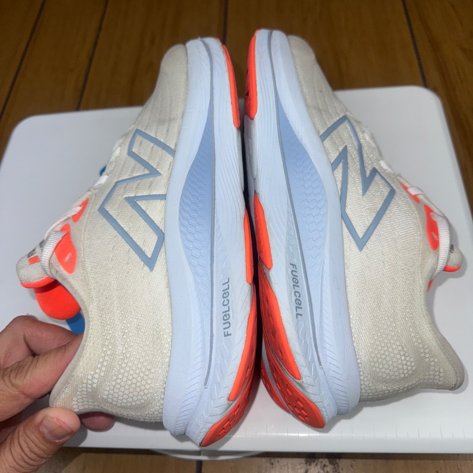 New Balance FuelCell Walker Elite White Coral Athletic Shoes Womens Size 7.5
