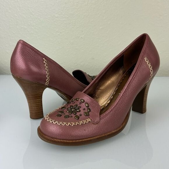 Gianni Bini Mauve Studded Heels Bohemian Stitching Size 7.5 Business Formal