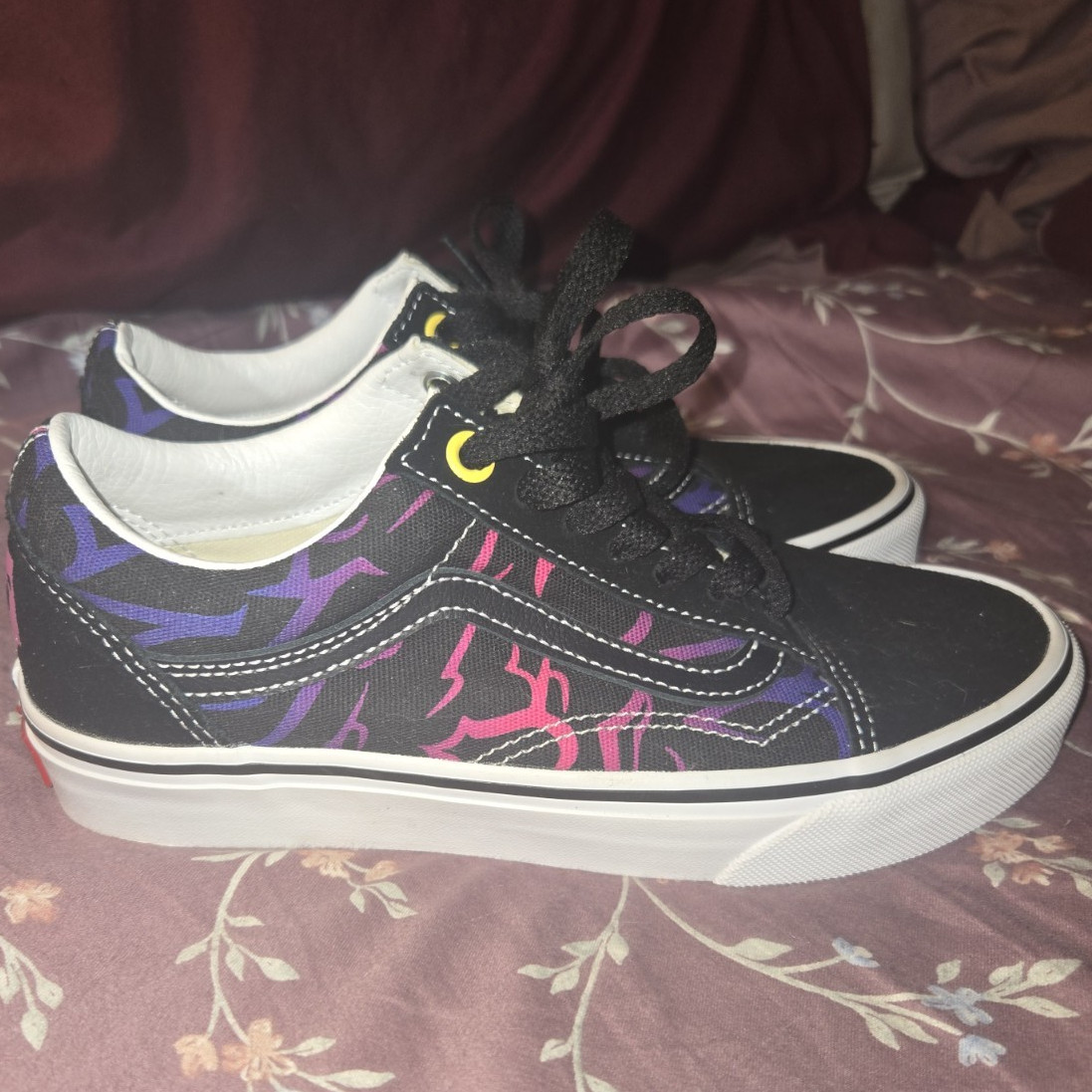 VANS K-Pop Demon Hunters Saja Boys Old Skool Low Top Lace Shoes W6.5 M5 Patterns