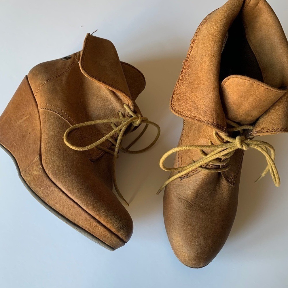 Steve Madden Maarkee Leather Lace Up Wedge Boots