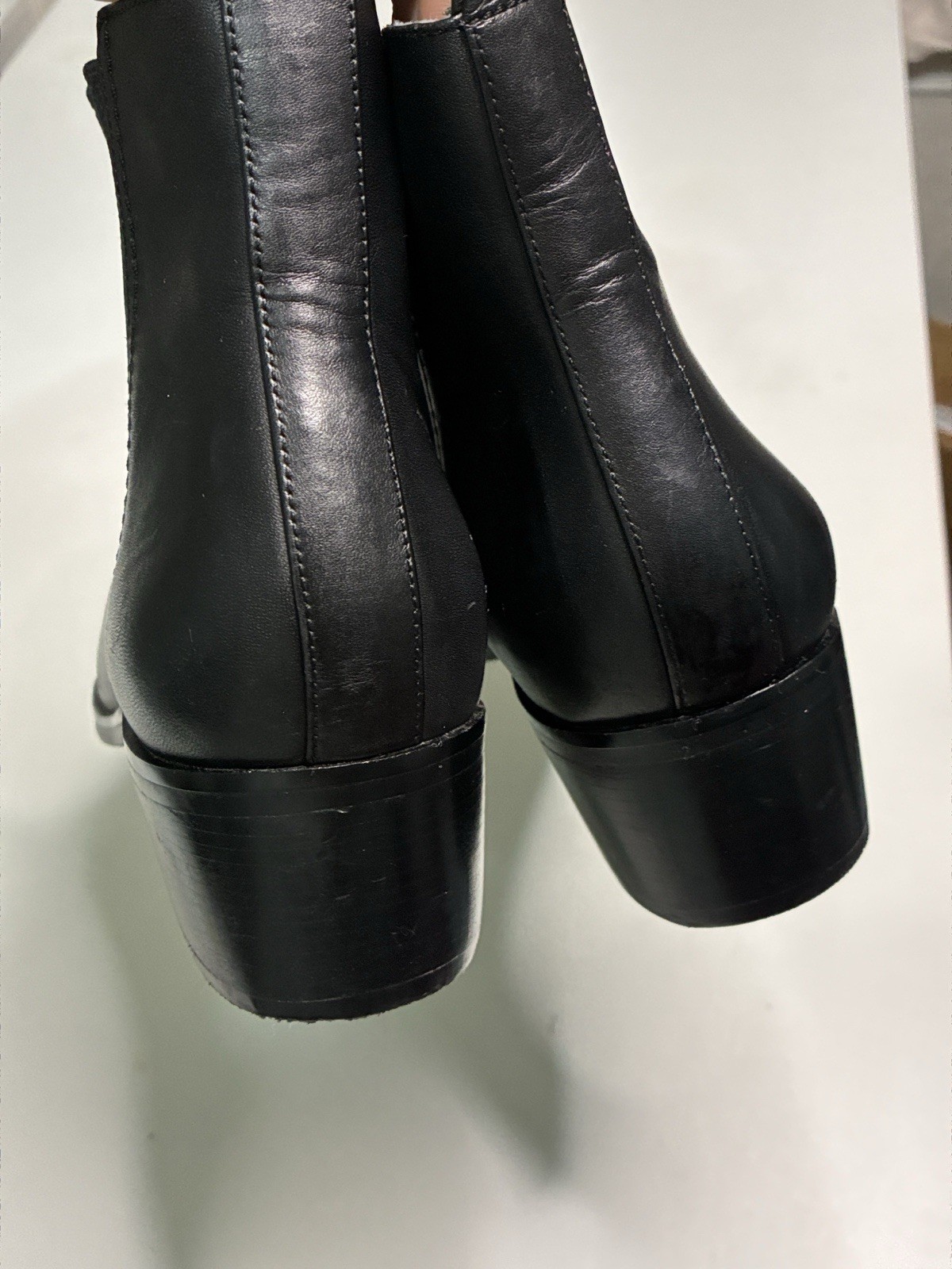 Cole Haan Black Leather Chelsea Ankle Booties Elastic Gore Pointed Toe 9.5B