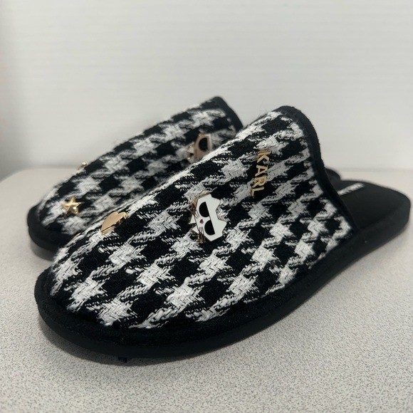 Karl Lagerfeld Women’s 10 Jayde Houndstooth Slippers Black White Charms J24