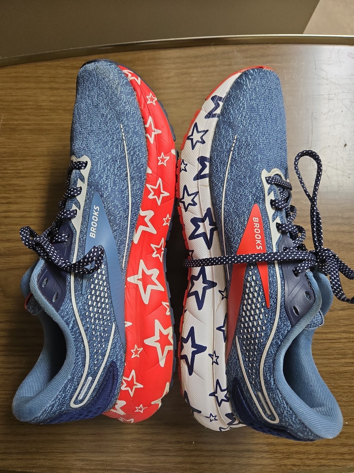 BROOKS Trace 2 USA Stars Limited Edition Running Shoes US Size 7.5 EXCELLENT!