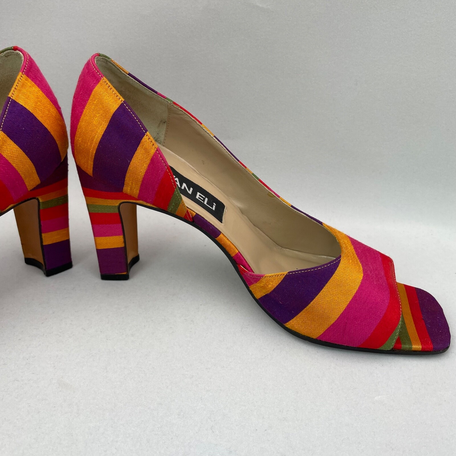 Vintage Vaneli D’Orsay Open Toe Striped Fabric Heels Vero Cuoio 3 1/4″ Heel 8 M