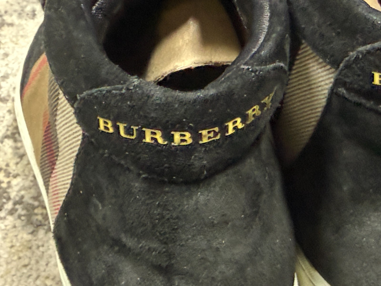 Burberry Sneakers Hi Top Women’s Size (38.5 EU-8 US) Nova Check Suede