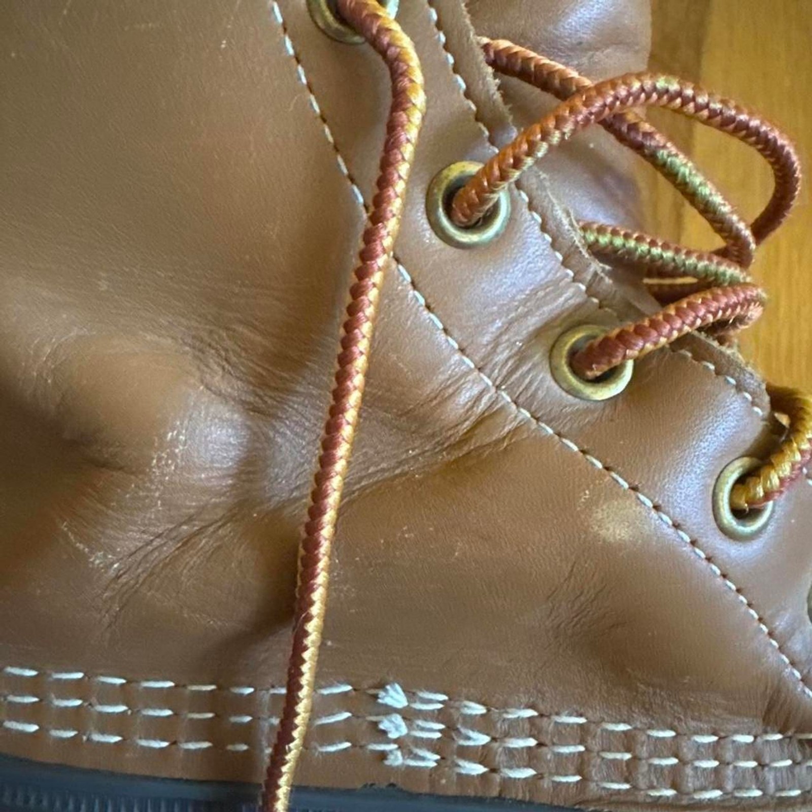 L.L. Bean Women’s Classic Brown 8″ Duck Boots Size 8 / Mens 6