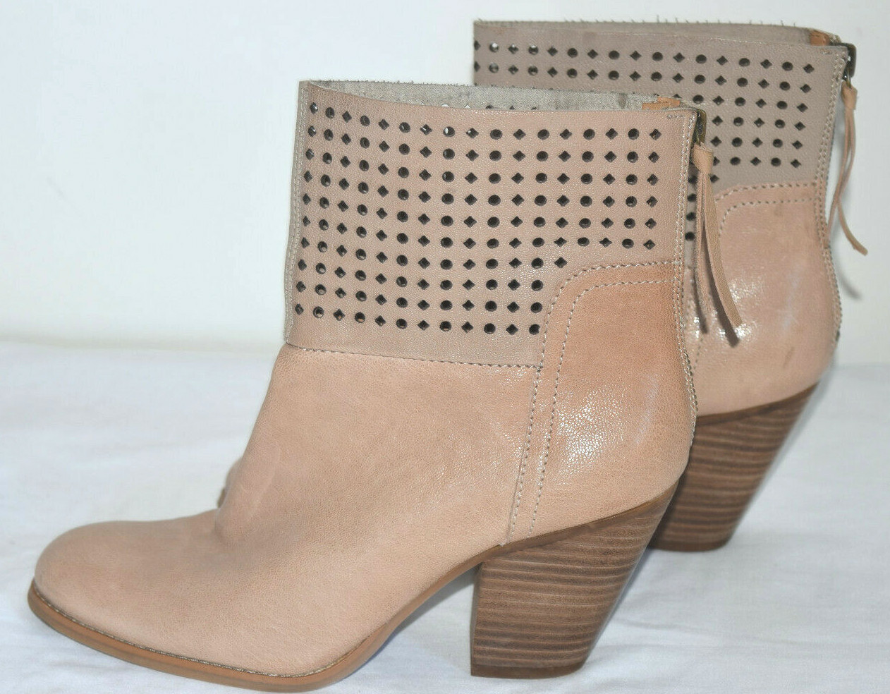 Nine West Beige Semi-Round Toe Block Heel Women’s Ankle Boot Size 7
