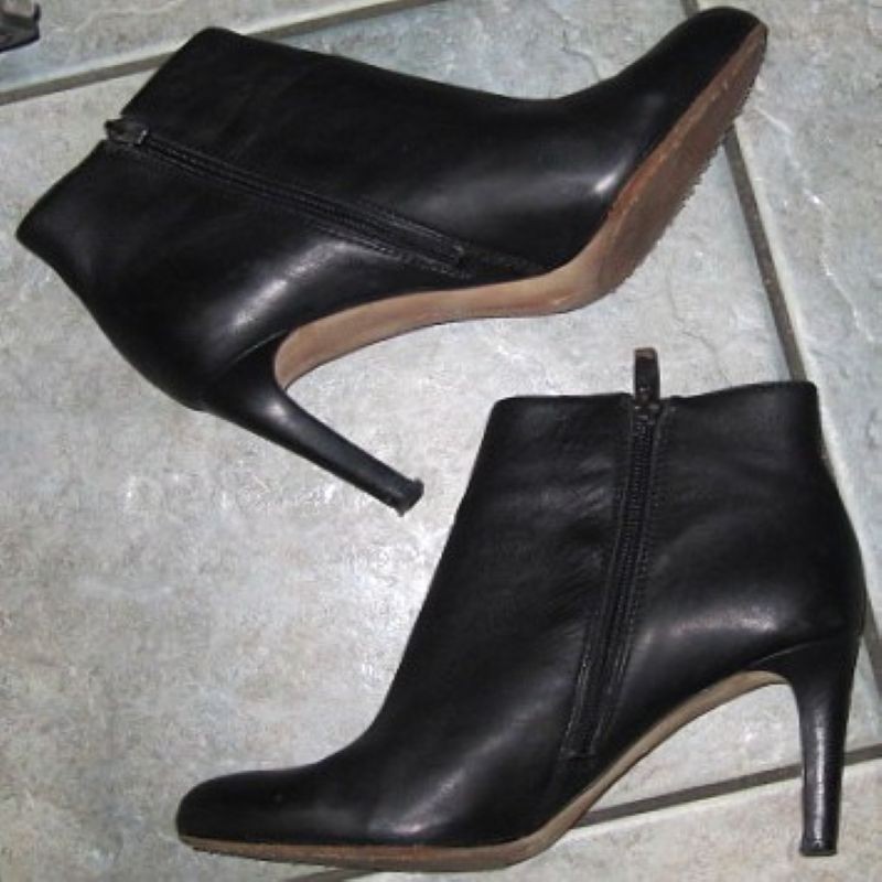 Victor Camuto Women’s 39 Wide Charlotte Black Soft Leather Zip Ankle Booties 9W