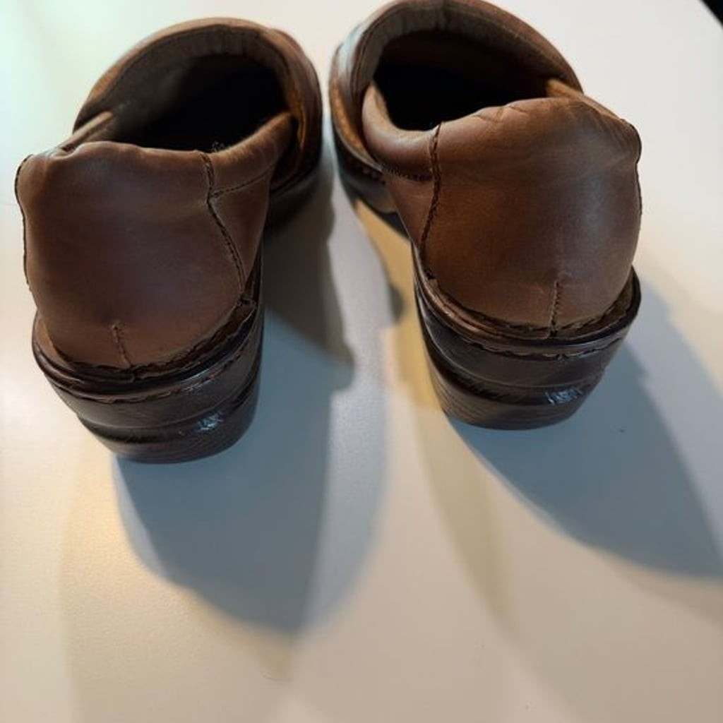 b.o.c. Women’s Brown Leather Peggy Slip-On Mules